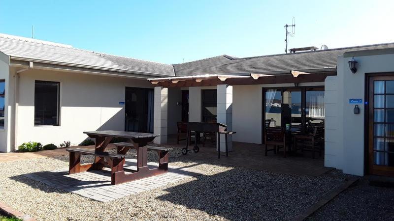 Saldanha Bay 12 On Beach Guest House מראה חיצוני תמונה